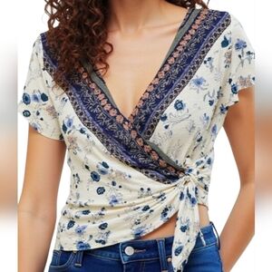 Lucky Brand Short Sleeve Floral Tie Waist Wrap Style Top Size L (Junior)